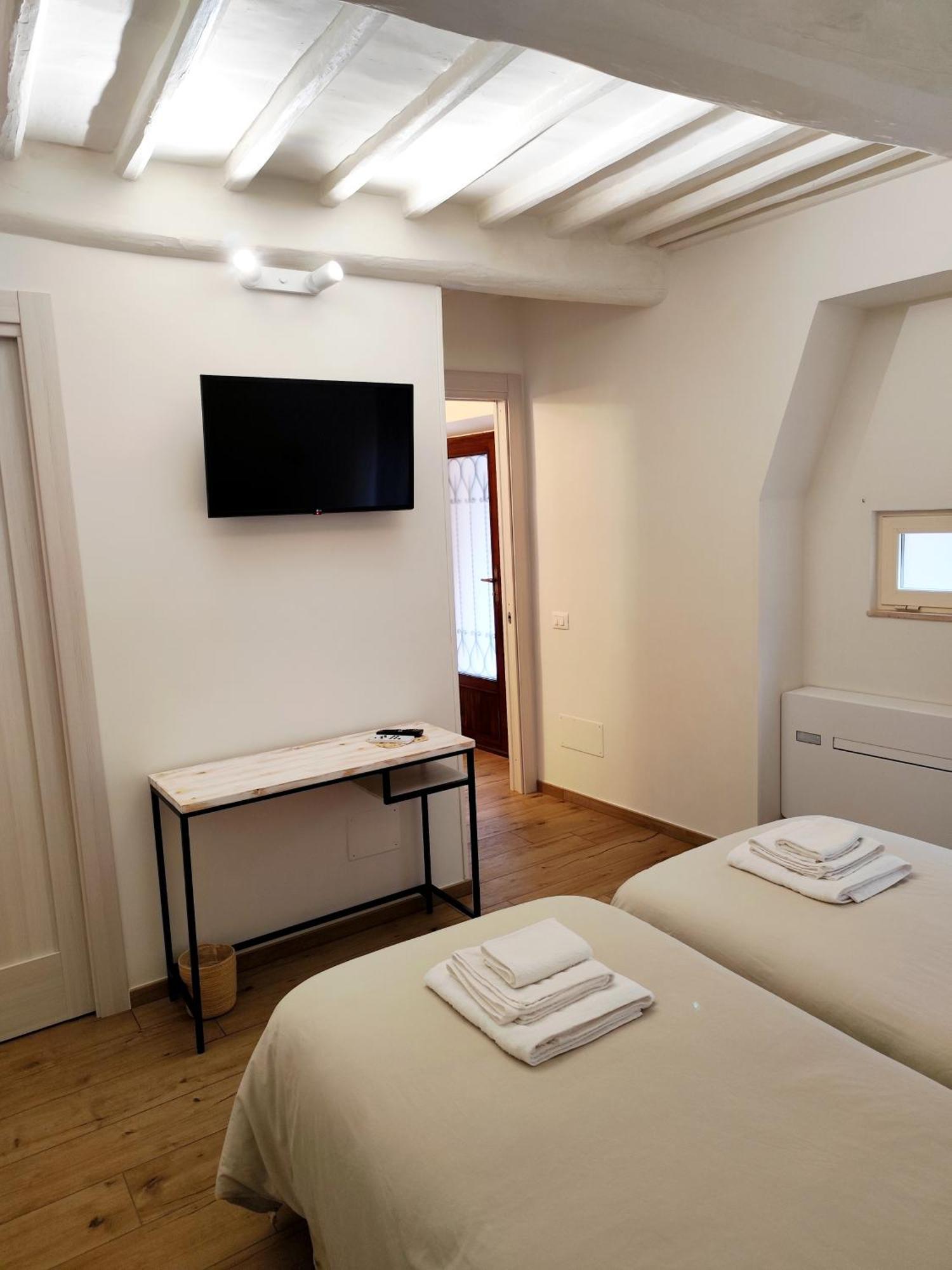 Casa Vacanze 206 Cavour House Орвието Экстерьер фото